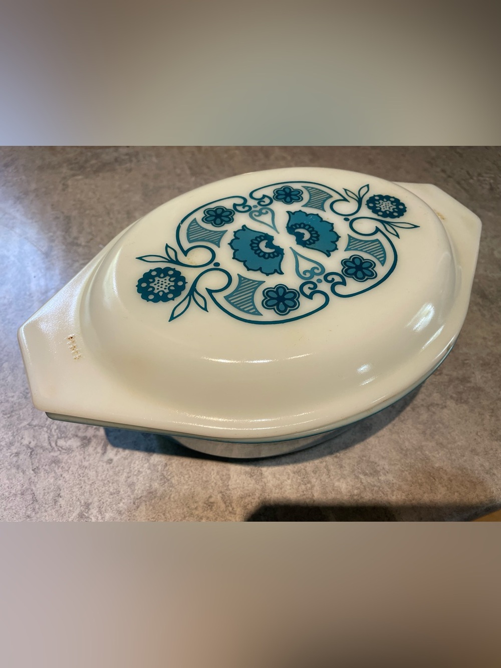 VINTAGE USED Pyrex Dish
